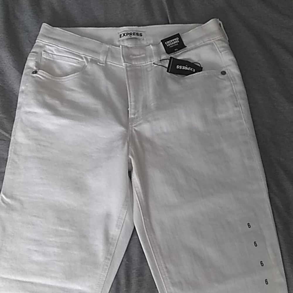 Jean - Picture 2 of 4